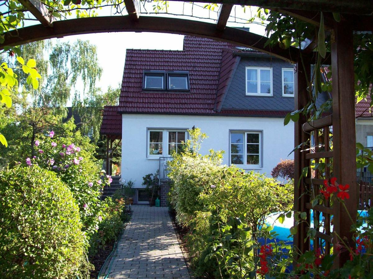Cottage Near Centrum, Paradise Берлин Экстерьер фото